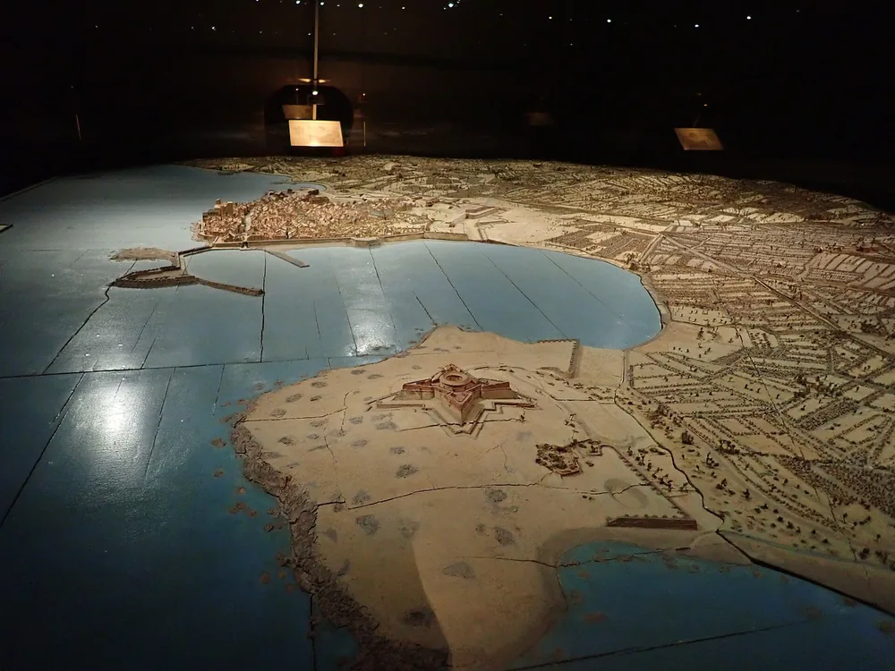 Scale relief model of a fortified town, Plans-Reliefs collection