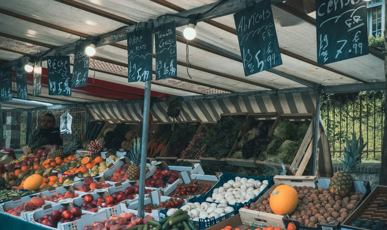 Best Food Markets in Paris: Where Locals Actually Eat (2026)