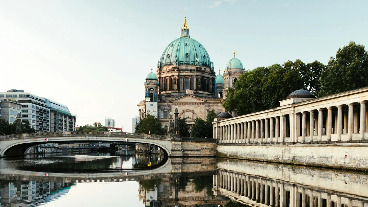 Best Time to Visit Berlin Museums (2026): Day, Hour, Season
