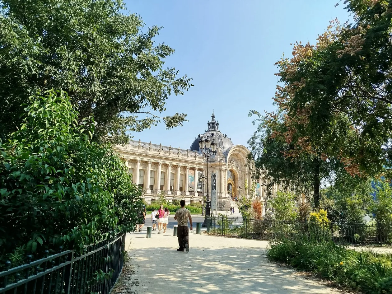 The Petit Palais seen from the gardens off Avenue Winston Churchill, Paris